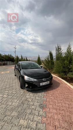 هیوندای ئەلەنترا